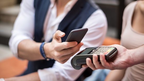 Mobiilimaksusovellukset ovat yleistyneet verkkokaupan maksutapana suuresti lyhyessä ajassa. 