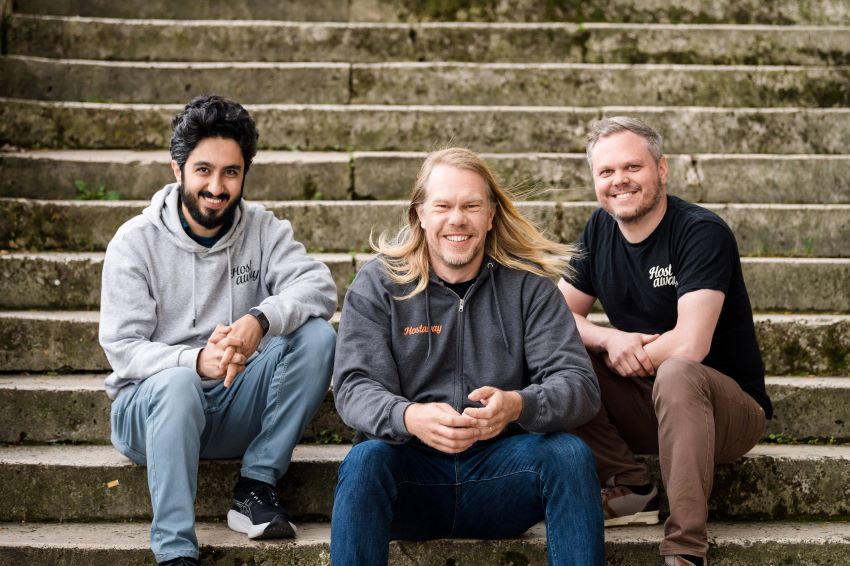 Kuvassa vasemmalta Saber Kordestanchi, Marcus Räder, Mikko Nurminen. Kuva Hostaway